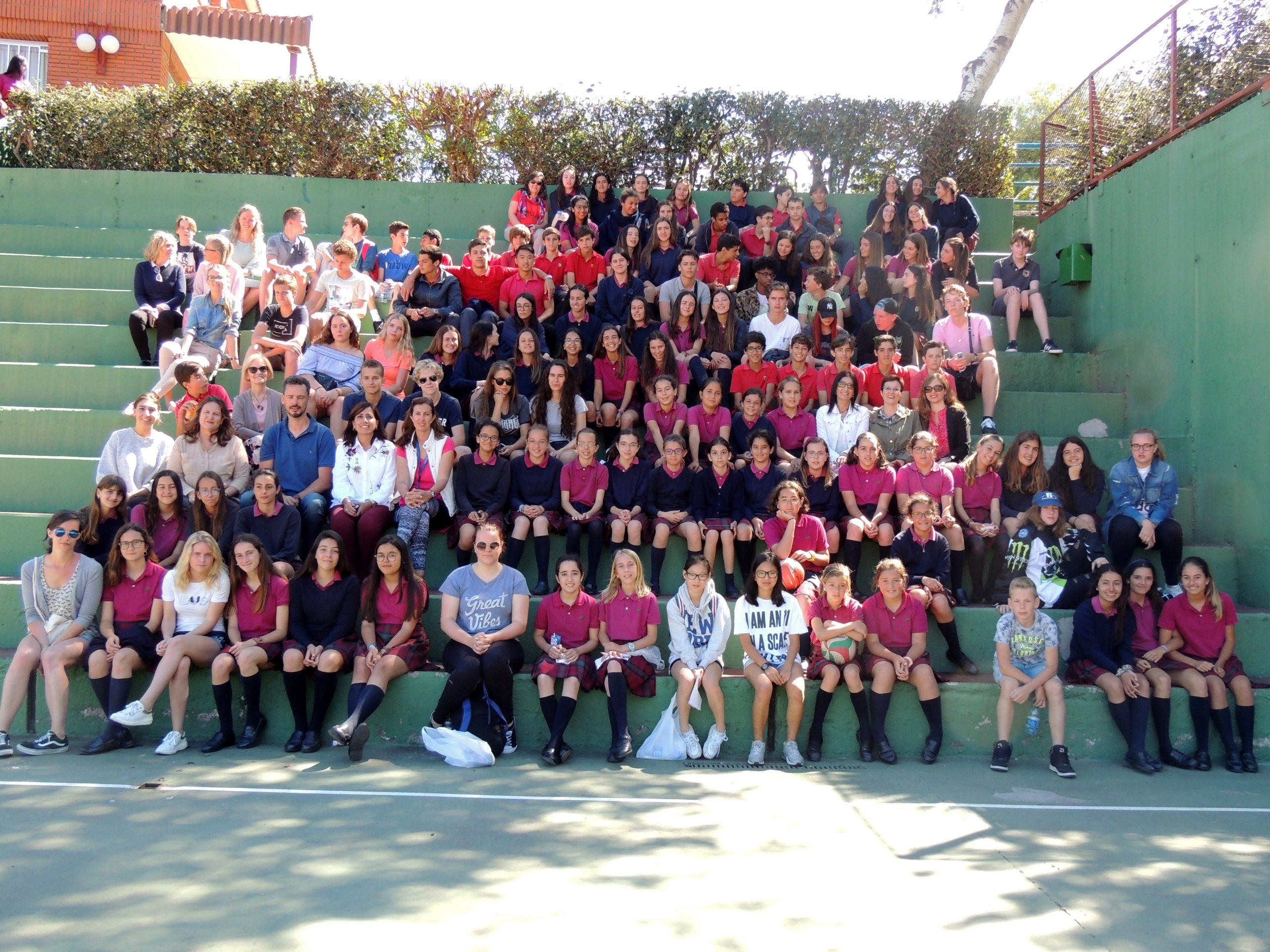 Nuestros alumnos excelentes anfitriones durante la visita del Colegio Vecht de Holanda