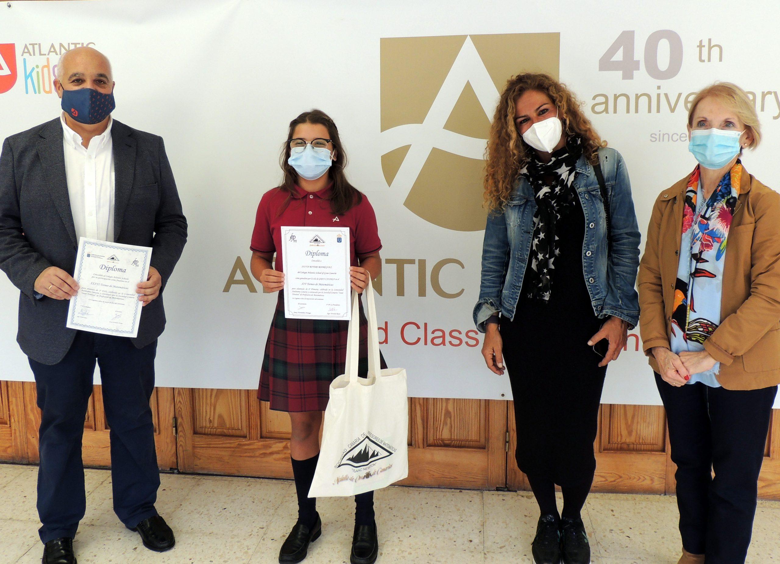 Silvia Rivero Domínguez se proclama vencedora en Gran Canaria del XIV Torneo de Matemáticas convocado por la Sociedad Canaria "Isaac Newton" de Profesores de Matemáticas